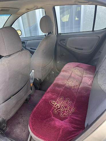 kirgiz auto: Toyota Yaris: 2000 г., 1.3 л, Механика, Бензин, Хэтчбэк — 5