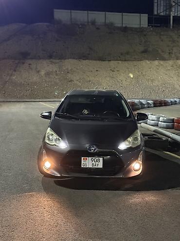 toyota ed: Toyota Aqua: 2016 г., 1.5 л, Вариатор, Гибрид, Хэтчбэк — 2