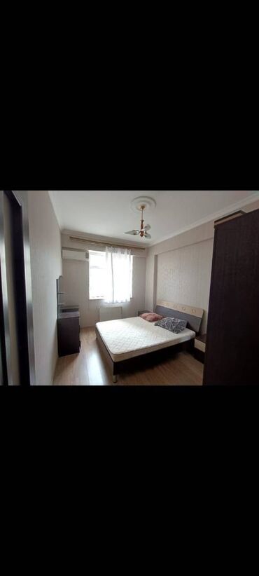 Uzunmüddətli kirayə mənzillər: Xətai metrosunun çıxışında 13 mertebeli binanın 3-cü mərtəbəsində — 16