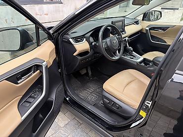 битые машины купить: Toyota RAV4: 2021 г., 2.5 л, Автомат, Гибрид, Кроссовер — 7