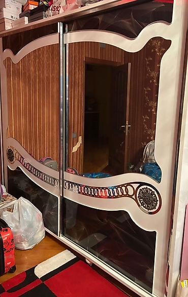 ag qara mebeller: Yataq otağı mebel dəsti Dəst tərkibi: - 2 nəfərlik çarpayı: yumşaq — 2