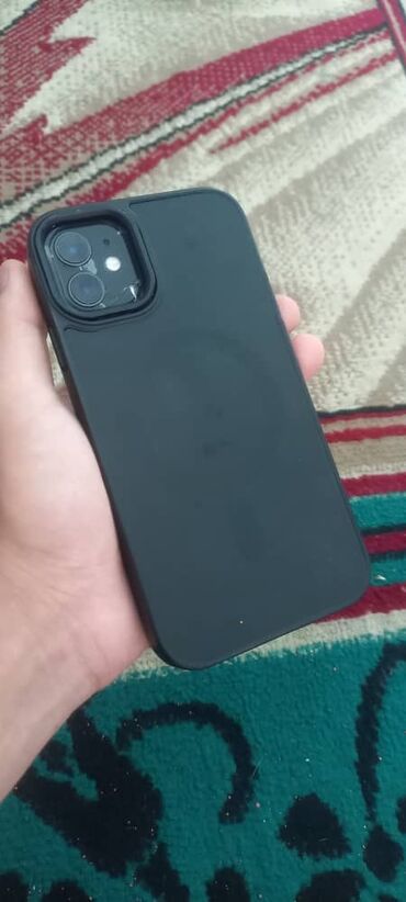 пошиф чехлов: IPhone 11, 128 ГБ, 76 %
