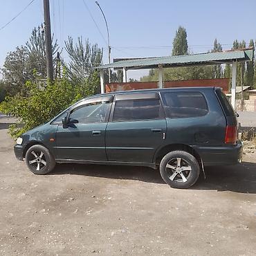 Унаа сатуу: Honda Shuttle: 1997 г., 2.2 л, Кол менен иштөөчү, Бензин, Вэн/Минивэн — 2