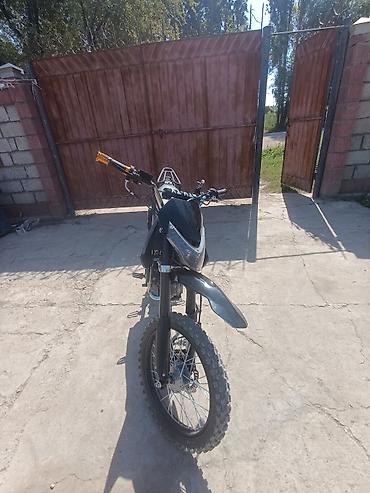классика мото: Питбайк 125 куб. - Двигатель: 125 см³, запуск с кик-стартера, и — 3