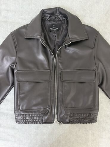 женские пиджаки в клетку: Dəri kurtka, Stradivarius, S, M