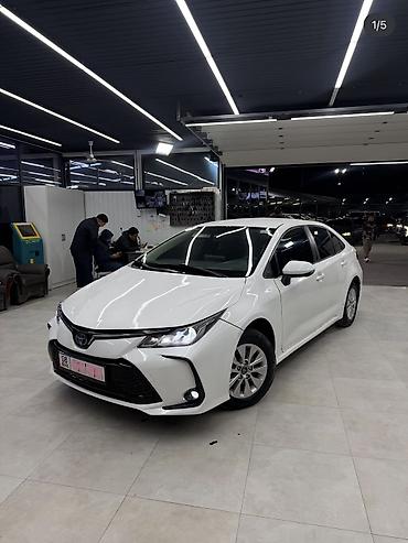 2 8: Toyota Corolla: 2019 г., 1.8 л, Вариатор, Гибрид, Седан — 1