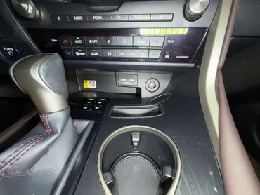 Lexus: Lexus RX: 2021 г., 3.5 л, Автомат, Гибрид, Кроссовер — 9