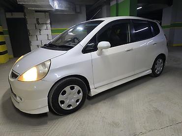 Honda: Honda Fit: 2002 г., 1.3 л, Вариатор, Бензин — 11