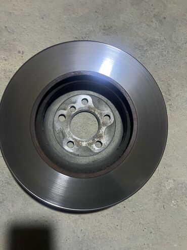 Əyləc diskləri: Avtomobil üçün əyləc komplekti Tərkibi: - 4 ədəd əyləc diski (2 ön, 2 — 3