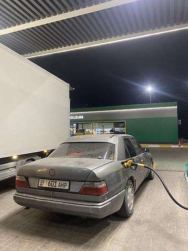 Продажа авто: Mercedes-Benz W124: 1988 г., Механика, Бензин, Седан — 2