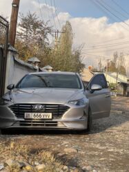 продаю в связи с переездом: Hyundai Sonata: 2020 г., 2 л, Автомат, Газ, Седан