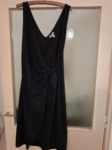H&M M (EU 38), bоја - Crna, Večernji, maturski, Na bretele