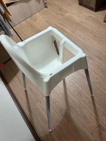 Тамактандыруучу отургуч, Колдонулган, Ikea, Отургучтун башка түрү, түсү - Ак, Өзү алып кетүү