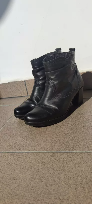 Boots, 38