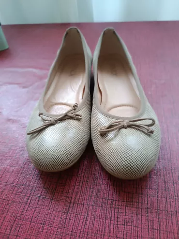 Ballet shoes, 40