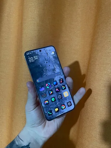 Xiaomi, 14, Б/у, 256 ГБ, цвет - Белый, 1 SIM, 2 SIM, eSIM