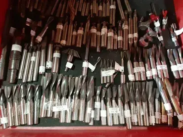 Glodala, razvrtači, alat, prodaja iz radionice 🔧 Nesto glodala