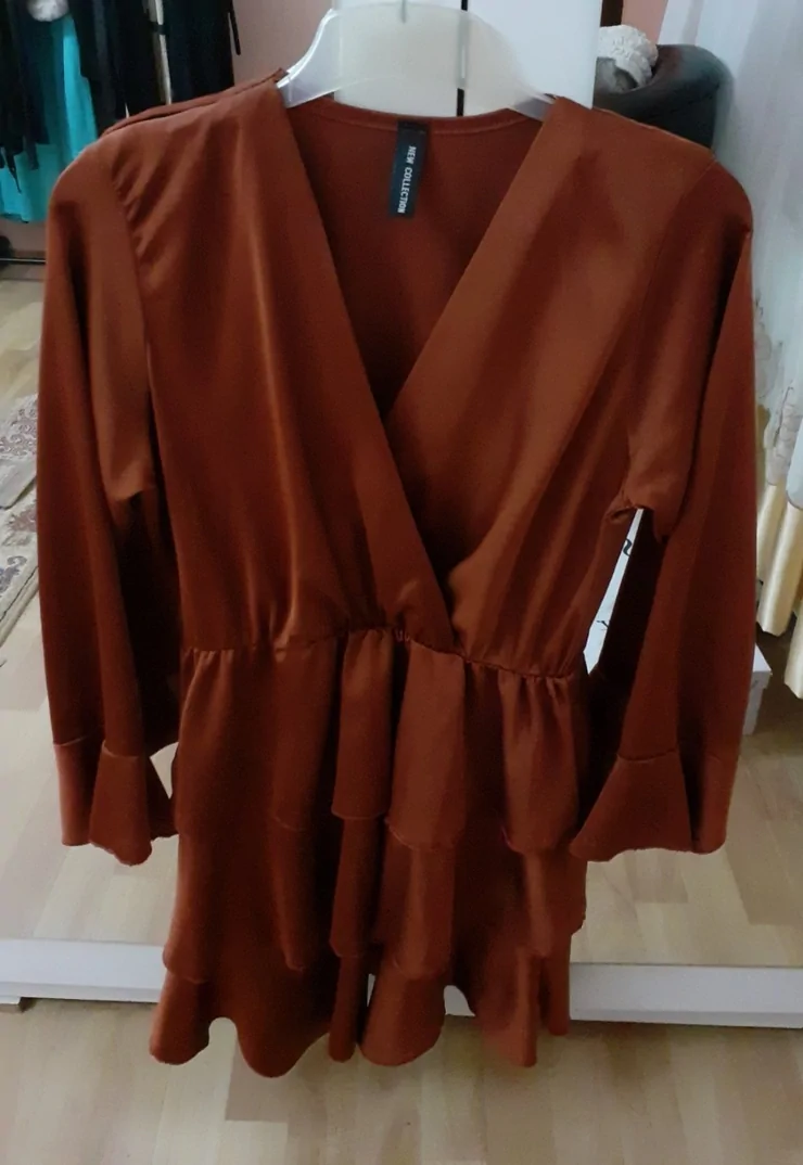 One size, color - Brown, Cocktail, Long sleeves