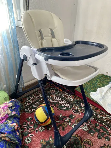 Тамактандыруучу отургуч, Колдонулган, Башка бренд, Металл, Отургучтун башка түрү, түсү - Ак, Акылуу жеткирүү
