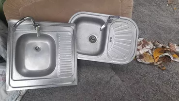 Продаю кухонную мойки б/у со смесителем. цена за одну 2500 сом.г