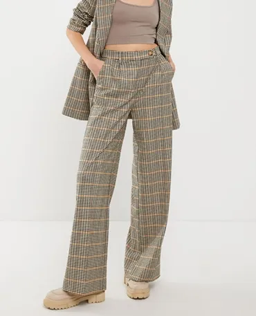 XL (EU 42), Regular rise, Straight
