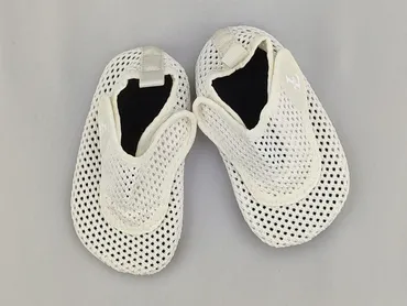 Slippers 23, Used