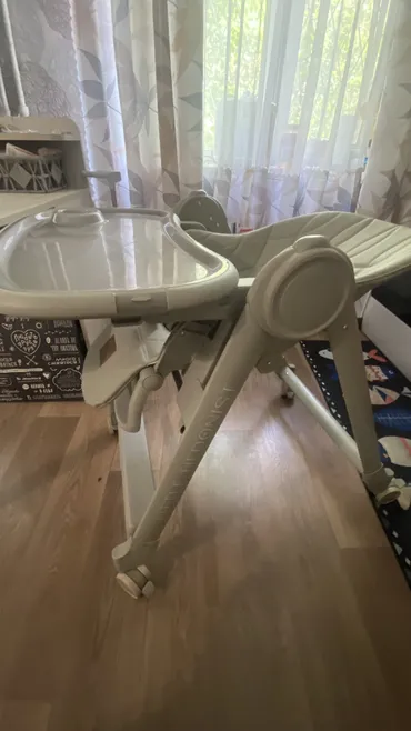 Тамактандыруучу отургуч, Колдонулган, Happy baby, Трансформер, түсү - Боз, Өзү алып кетүү, Акылуу жеткирүү