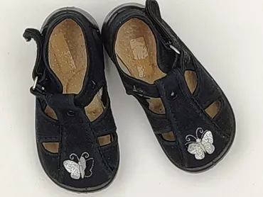 Sandals 21, Used
