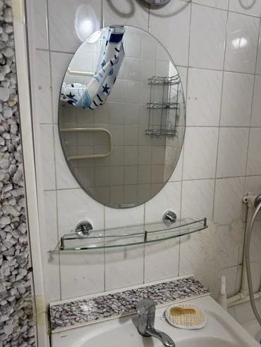 Раковина для ванной, Со встроенной тумбой способ установки, Круглая форма, Материал: Керамика