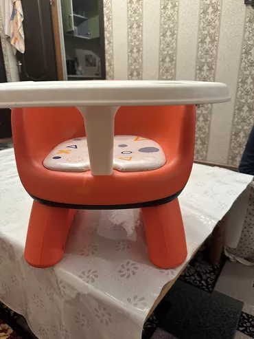 Тамактандыруучу отургучтар