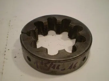 Nareznica 1" 15/16 -16 (49mm) stelujuca Nareznica je 1 col i 15/16 a