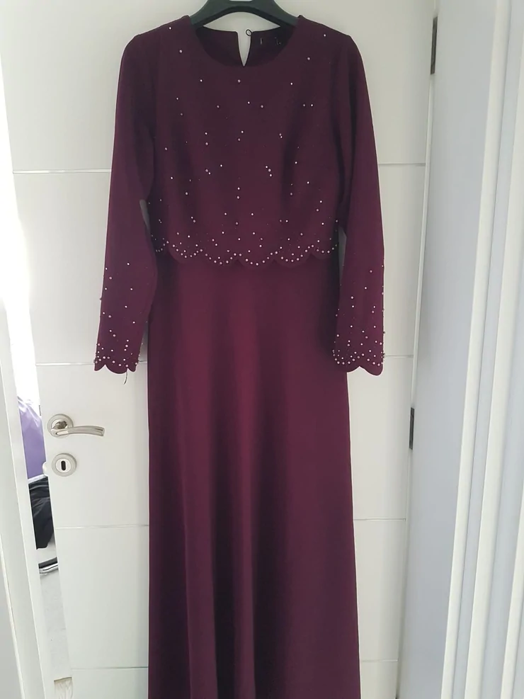 Color - Burgundy, Evening, Other sleeves