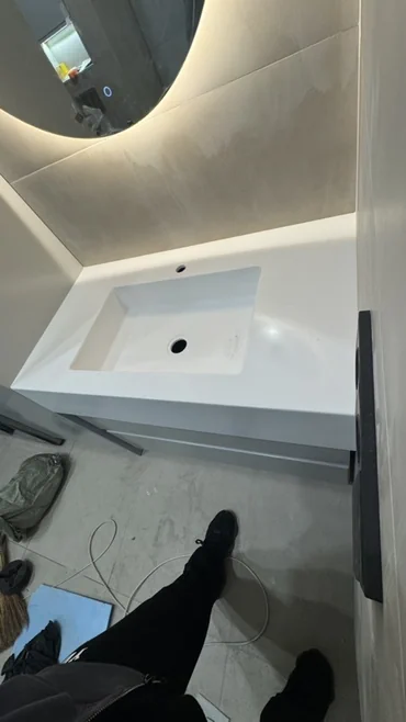 Раковина для ванной, Особенности: Матовое, Квадратная форма, Материал: Искусственный камень