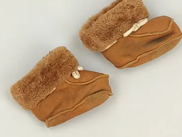 Baby shoes, 18, condition - Good