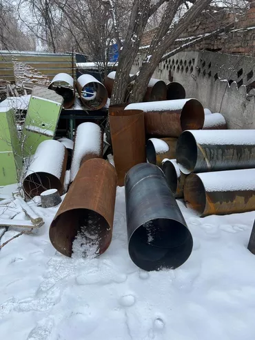 Продаю трубы бочки . от рулонов железо толщина 3-4 мм высота