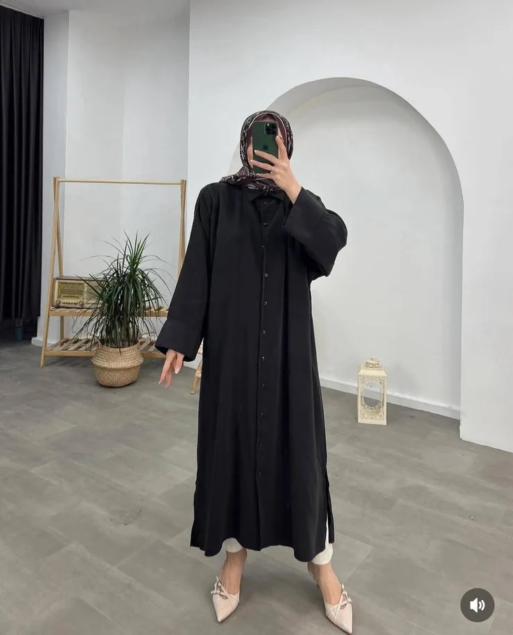 One size, color - Black, Long sleeves
