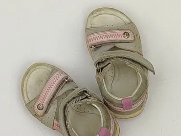 Sandals 21, Used