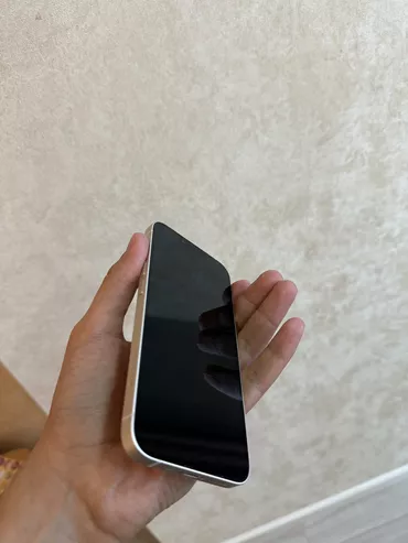 IPhone 13, 128 ГБ, Starlight, Face ID, С документами