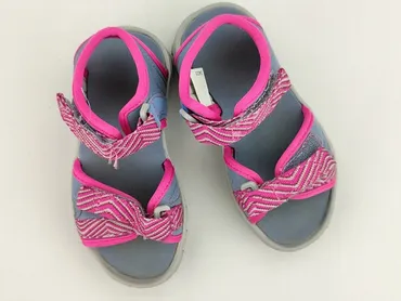 Sandals 25, Used