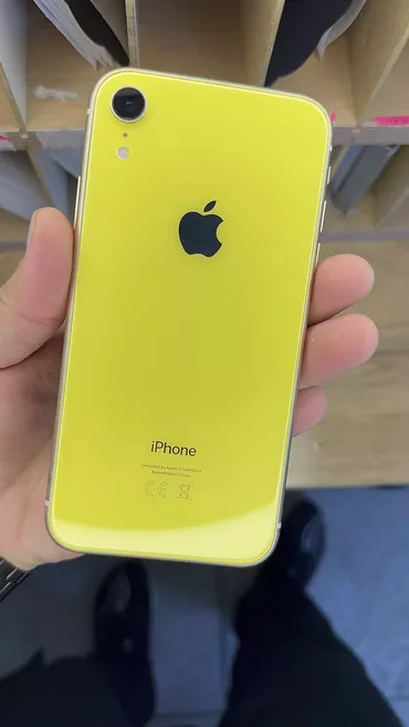 IPhone Xr, Б/у, 64 ГБ, Защитное стекло, Чехол, 83 %