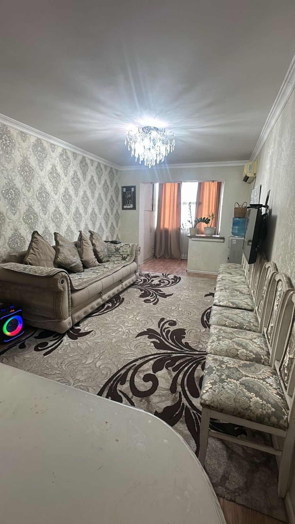 Продается 2х комнатная квартира в центре города, район: фото 2