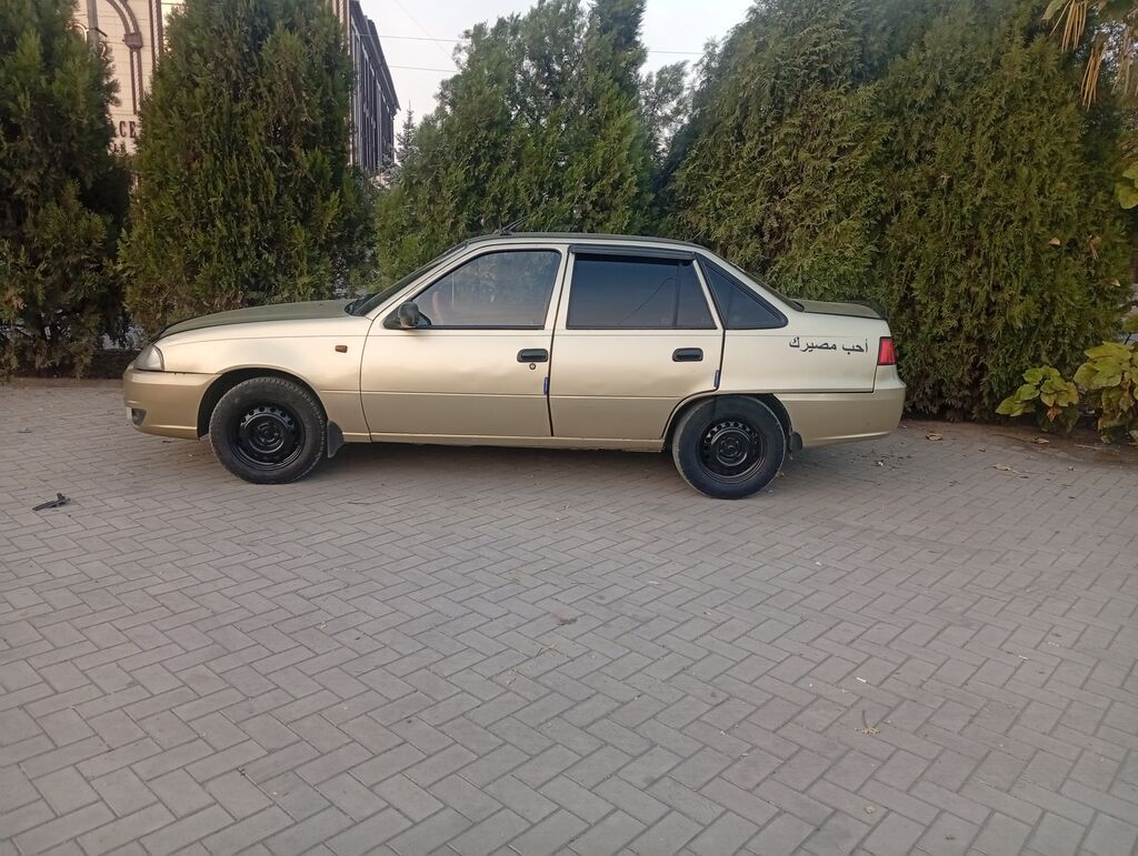 Daewoo Nexia: 2008 г., Механика, Бензин, Седан: фото 3
