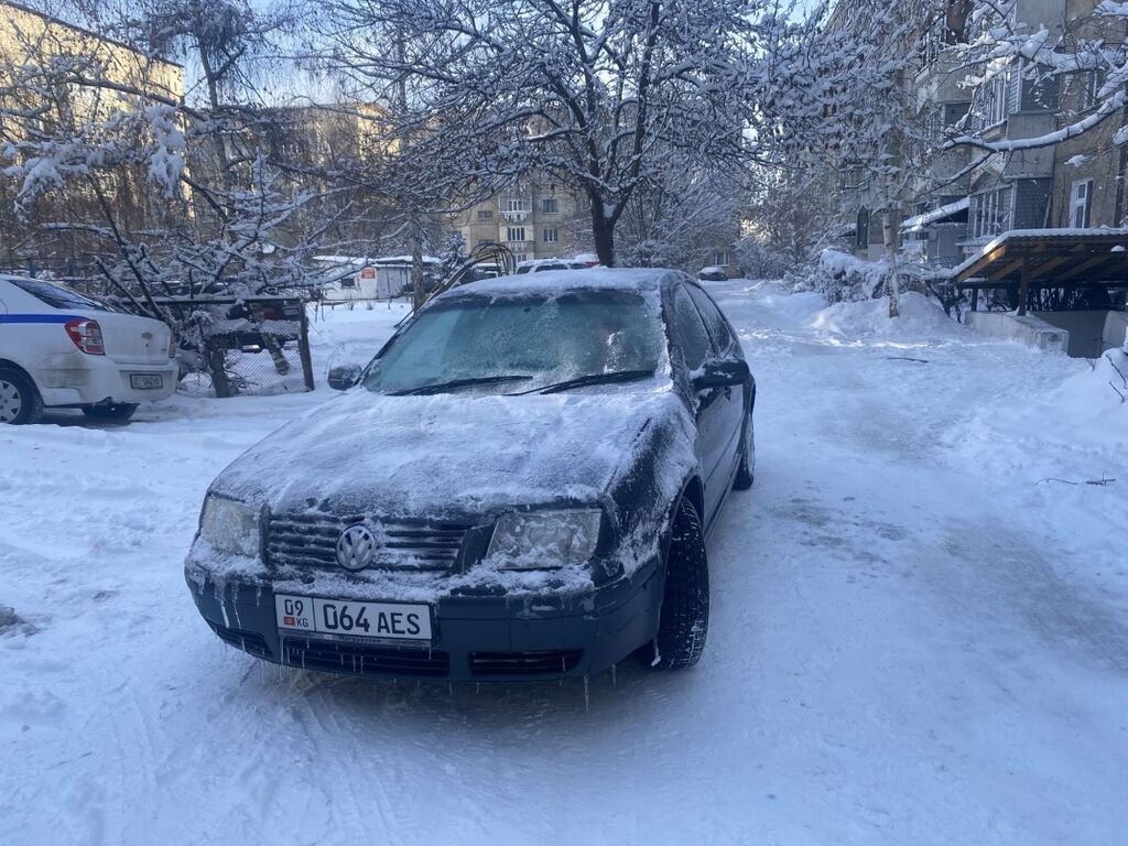Volkswagen Bora: 2002 г., Седан: фото 2