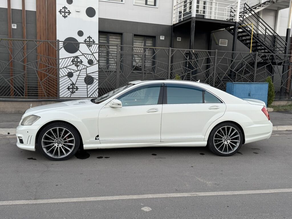 Mercedes-Benz S-Class: 2007 г., 5.5 л, Робот, Бензин, Седан: фото 3