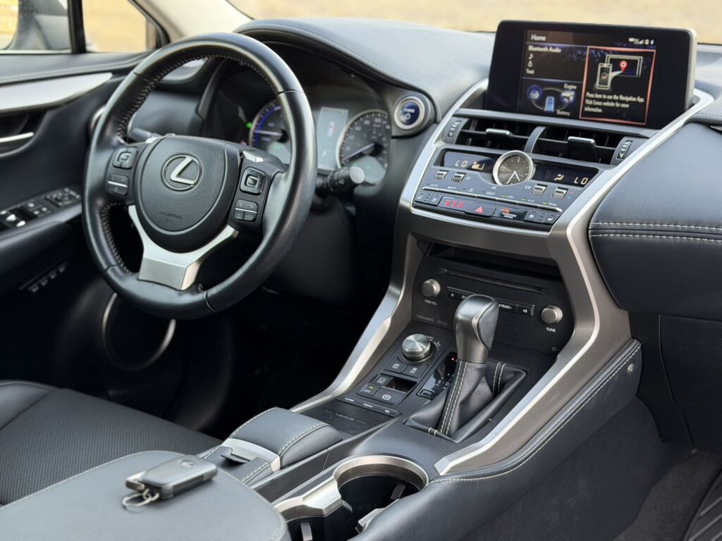Lexus NX: 2020 г., 2 л, Автомат, Гибрид, Кроссовер: фото 8
