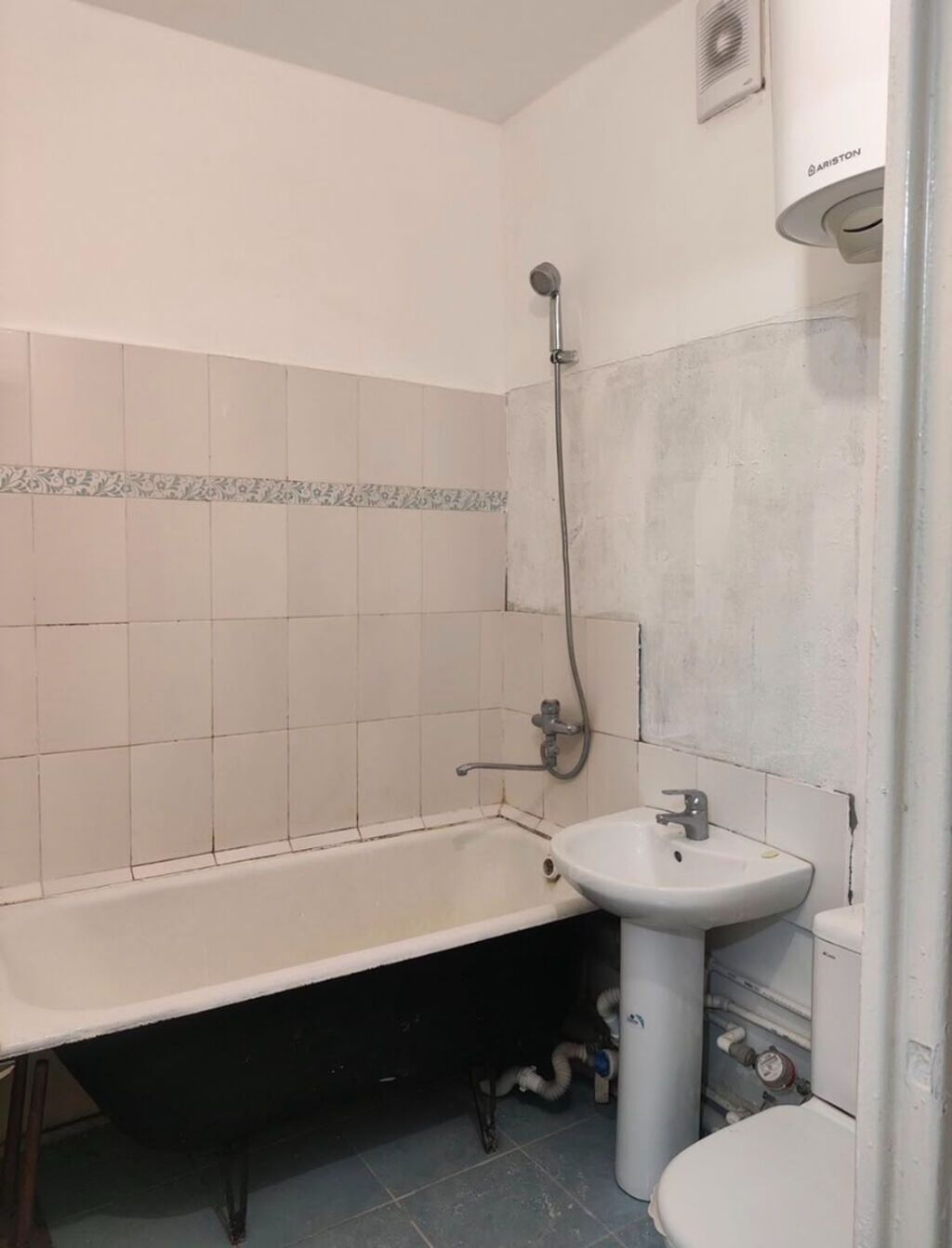 1 комната, 35 м², 12 мкр 105 серия, 5 этаж, Косметический ремонт: фото 5