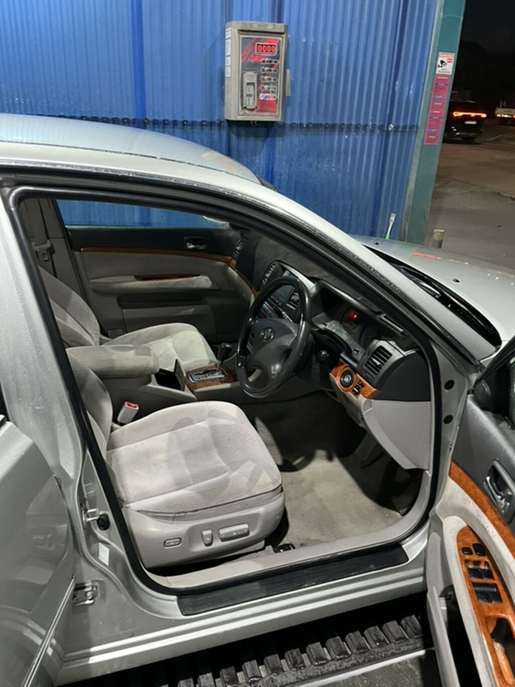 Toyota Mark X: 2003 г., 2 л, Автомат, Газ, Седан: фото 6