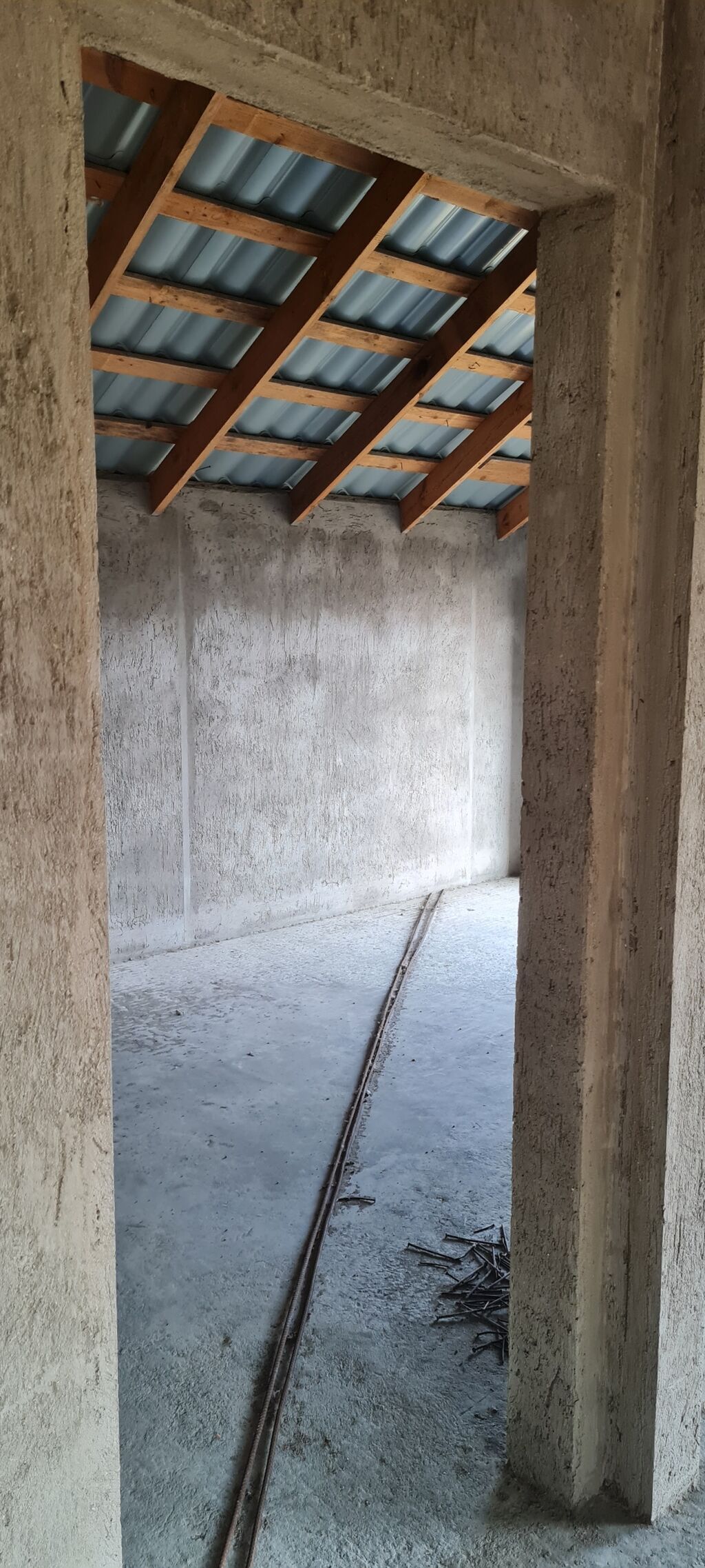 Kürdəxanı qəs. 4 otaqlı, 90 kv. m, Kredit yoxdur, Təmirsiz