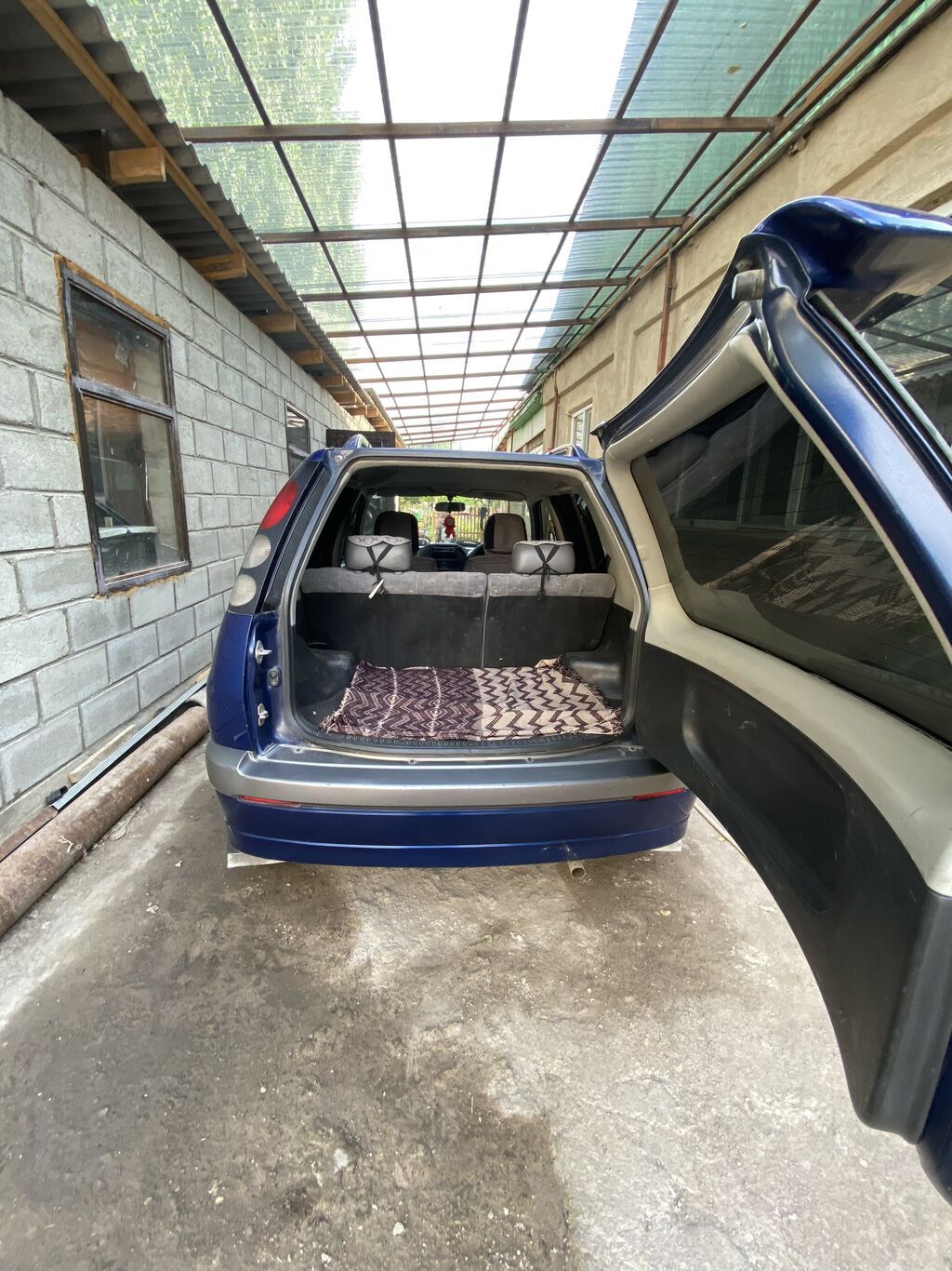 Toyota Raum: 2000 г., 1.5 л, Автомат, Бензин, Минивэн: фото 6