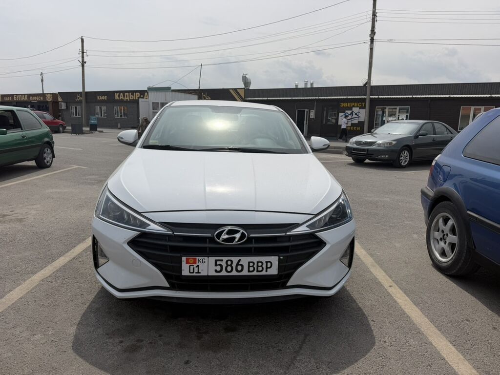 Hyundai Avante: 2019 г., 1.6 л, Автомат, Бензин, Седан: фото 2